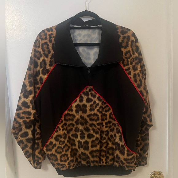 Terez Jackets & Blazers - Terez Leopard print pull-over